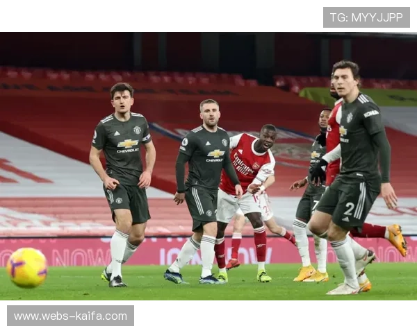 诺伊尔出击失误瞬间，马丁内利锁定胜局推射空门